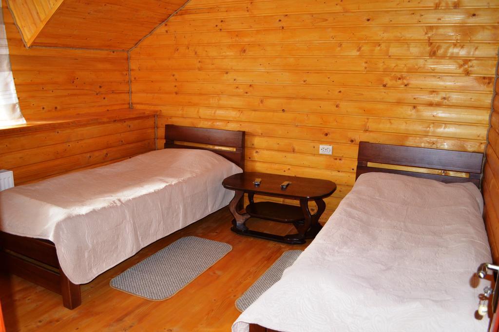 Guest House U Stasuka Vorokhta Ngoại thất bức ảnh