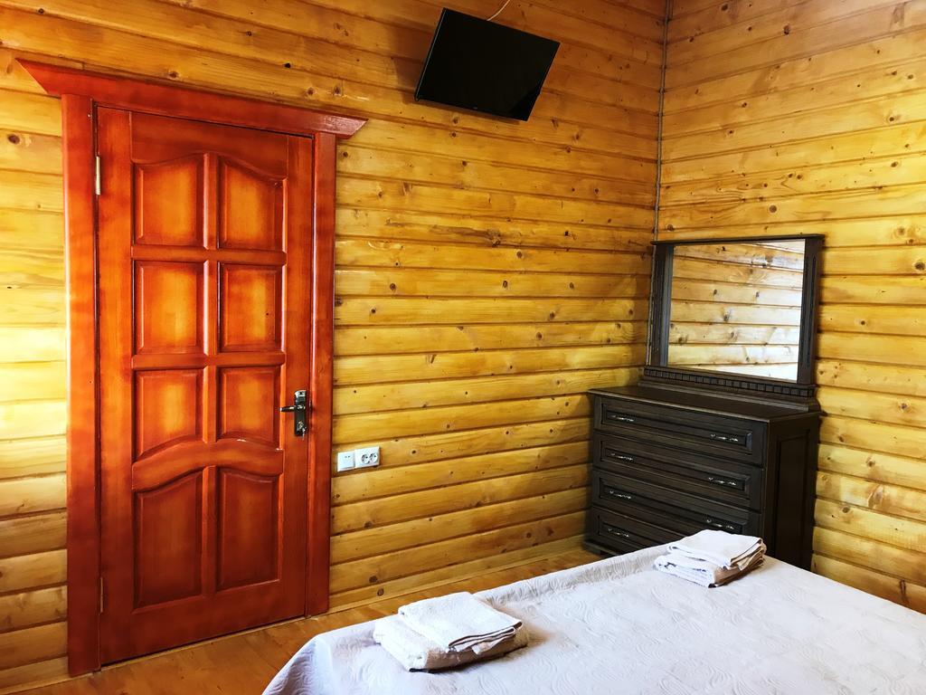 Guest House U Stasuka Vorokhta Ngoại thất bức ảnh
